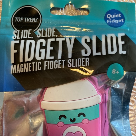 Adorable Smiling Coffee Cup Fidget Spinner - Picture 5 of 6